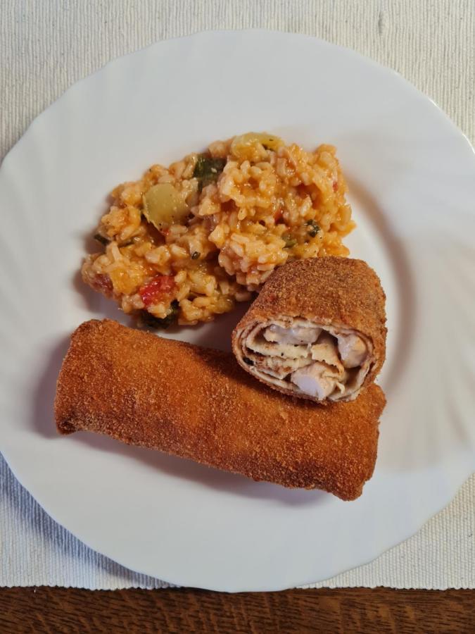 Restoran I Sobe Savic Bed & Breakfast Krnjak Ngoại thất bức ảnh